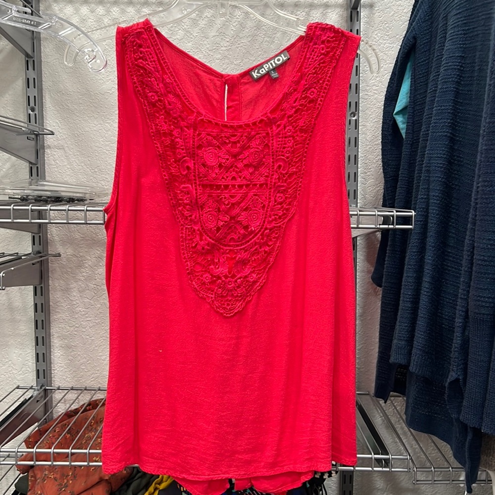 Kapitol pink embroidered tank top size L
